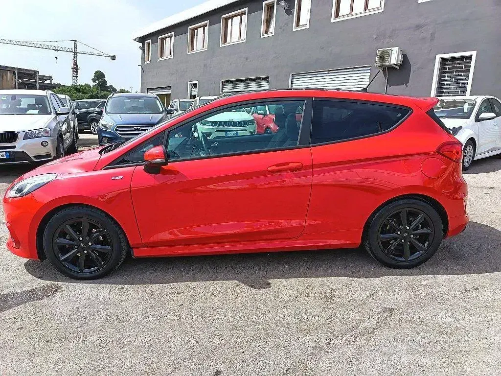 Usata Ford Fiesta ST-Line 120 CV (88 kW) 2018 Rosso Utilitaria