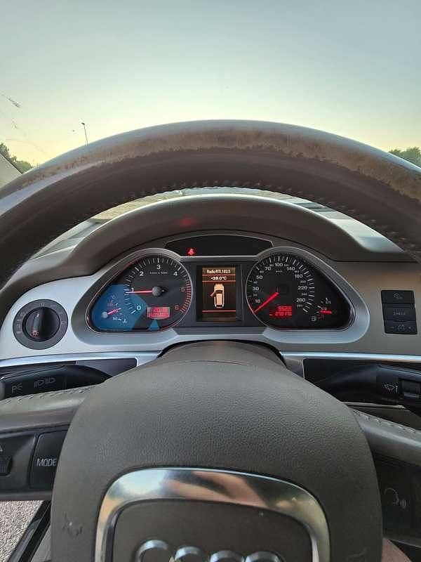 Usata Audi A6 140 CV (102 kW) 2008 Nero Station wagon