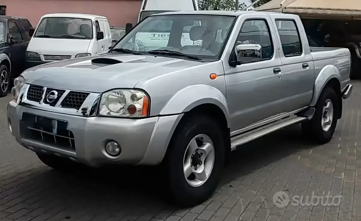 Usata Nissan Navara 133 CV (97 kW) 2002 Pick-up
