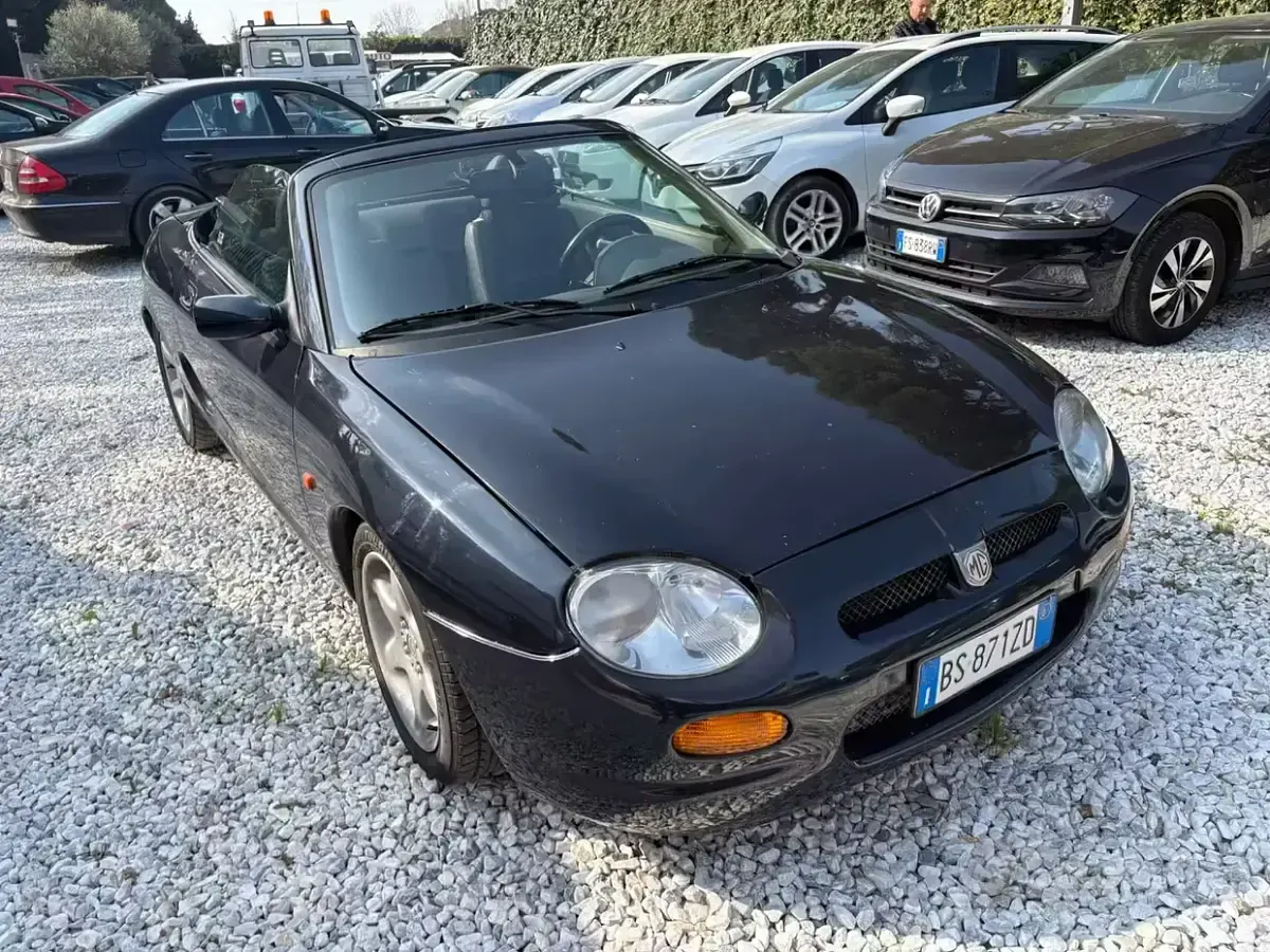 Usata MG F 120 CV (88 kW) 2001 Nero Cabrio