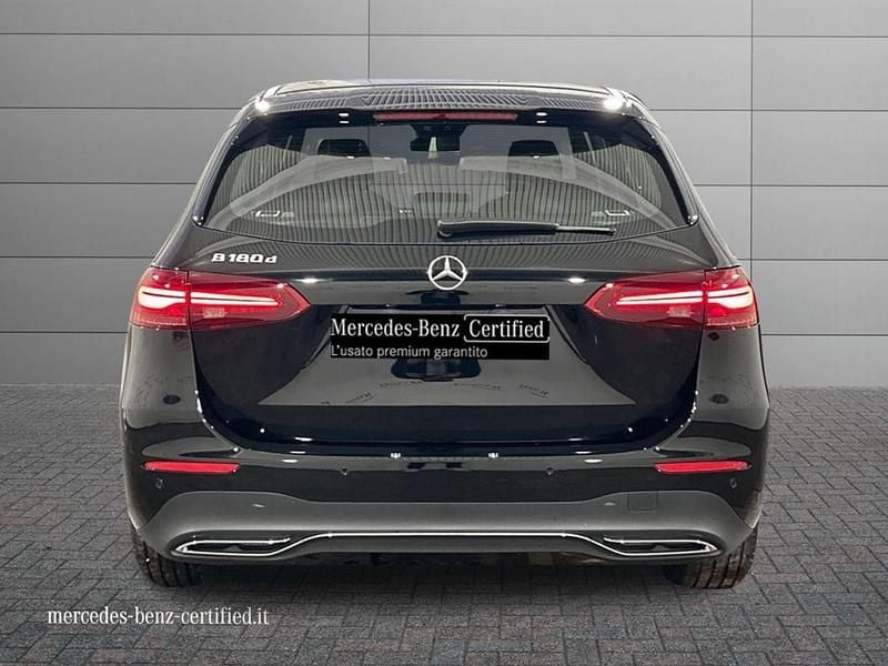 Nuova Mercedes B180 Advanced 116 CV (85 kW) 2026 Nero notte Utilitaria