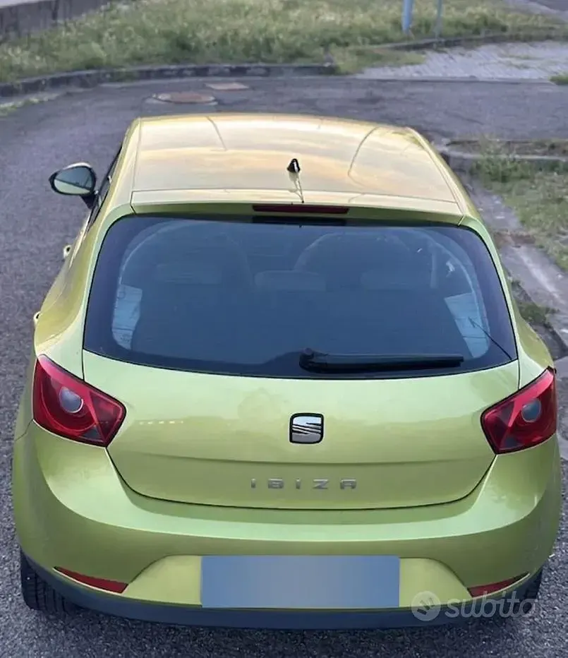 Usata Seat Ibiza 80 CV (58 kW) 2009 Giallo Berlina