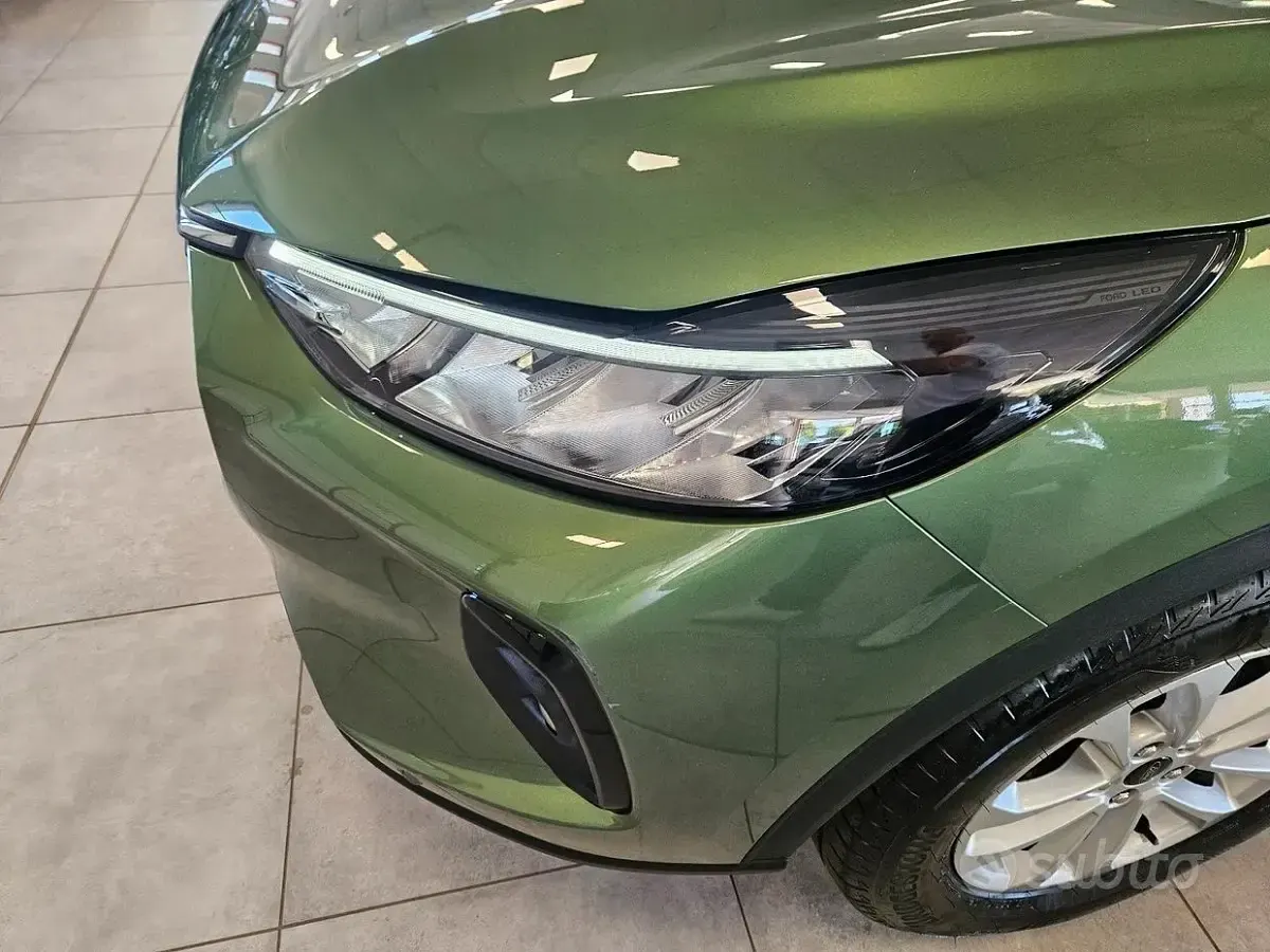 Usata Ford Kuga Titanium 151 CV (111 kW) 2024 Verde SUV