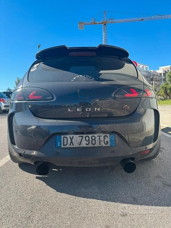 Usata Seat Leon FR 170 CV (125 kW) 2008 Nero Utilitaria