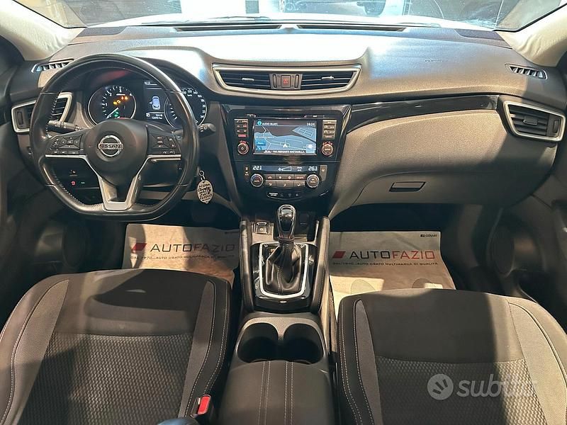 Usata Nissan Qashqai 131 CV (96 kW) 2018 Bianco SUV