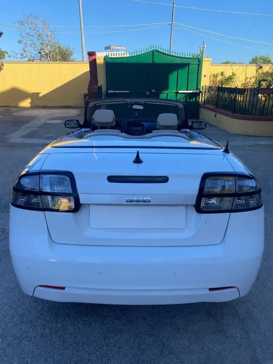 Usata Saab 9-3 Cabriolet 160 CV (117 kW) 2011 Bianco Cabrio