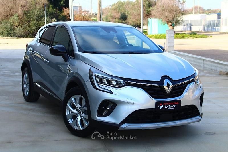 Usata Renault Captur Intens 159 CV (116 kW) 2022 Grigio SUV