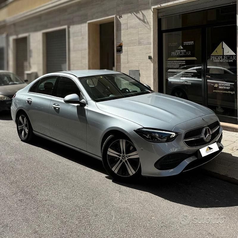 Grigio Usata 2024 Mercedes C200 Advanced Plus Tre volumi | 33.500 € (Super prezzo) - Immagine 1/4