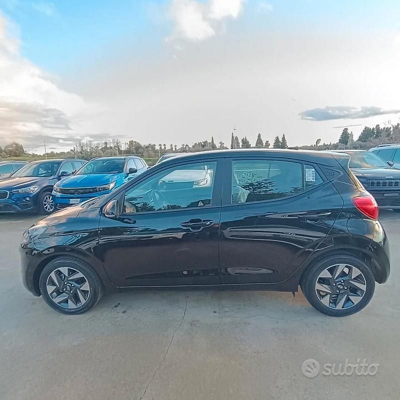 Nuova Hyundai i10 2025 Nero Utilitaria
