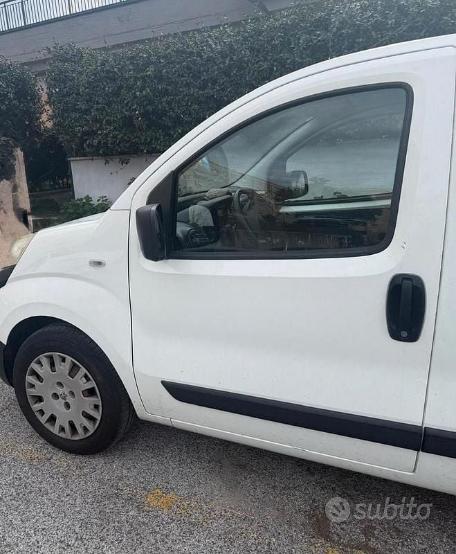 Usata Peugeot Bipper 75 CV (55 kW) 2016 Bianco Monovolume