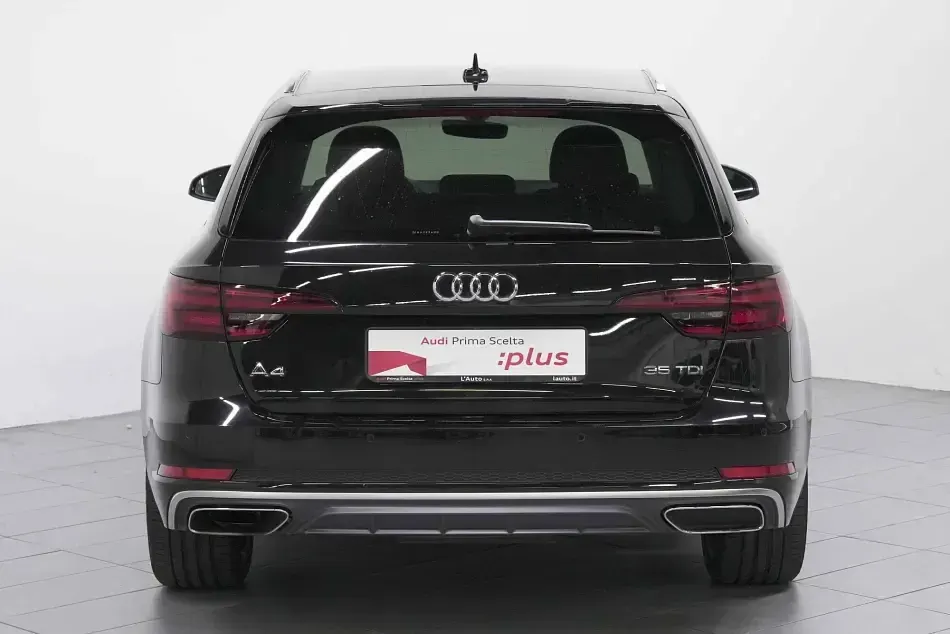 Usata Audi A4 S-Line 150 CV (110 kW) 2019 Nero mito metallizzato Station wagon