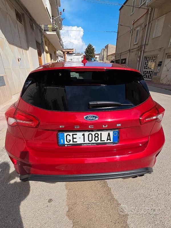 Usata Ford Focus ST-Line 120 CV (88 kW) 2021 Rosso Berlina