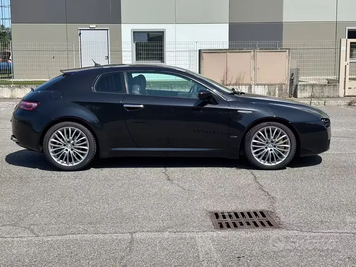 Usata Alfa Romeo Brera 260 CV (191 kW) 2006 Nero Coupé