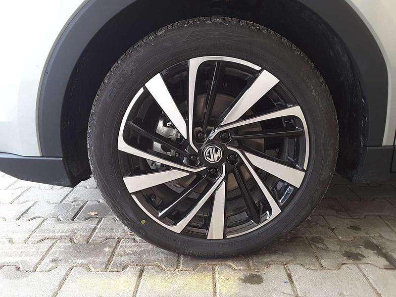 Usata MG ZS Luxury 102 CV (75 kW) 2025 Argento SUV