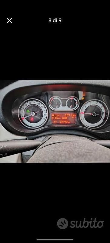 Usata Fiat 500L 105 CV (77 kW) 2013 Bianco Monovolume