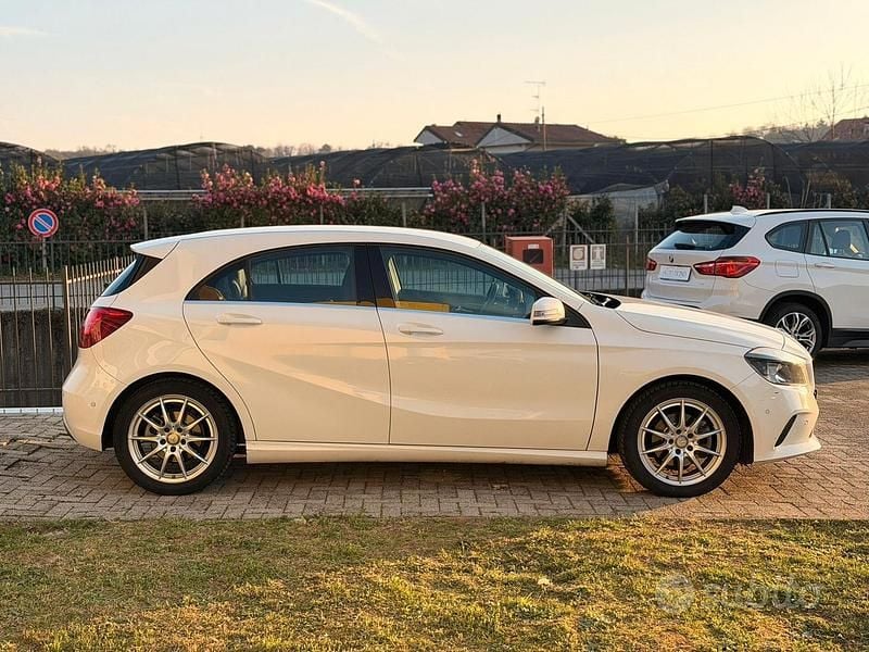 Usata Mercedes A180 Executive 122 CV (89 kW) 2016 Bianco Berlina