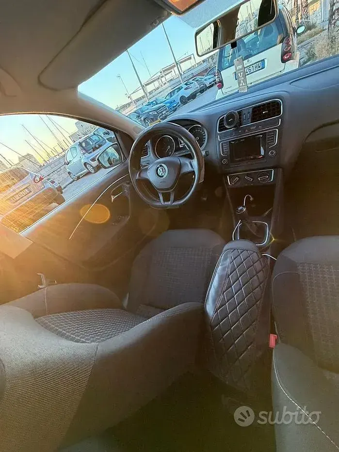Usata VW Polo 75 CV (55 kW) 2015 Grigio Berlina