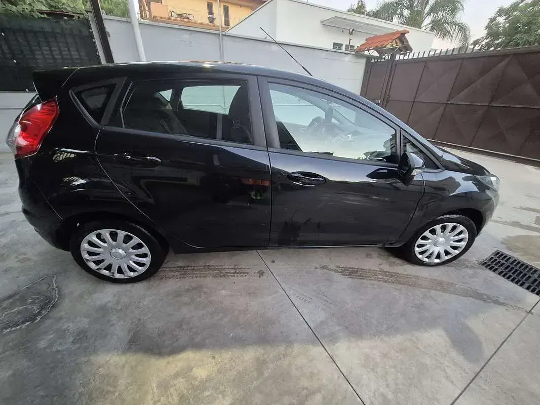 Usata Ford Fiesta Titanium 95 CV (69 kW) 2013 Berlina