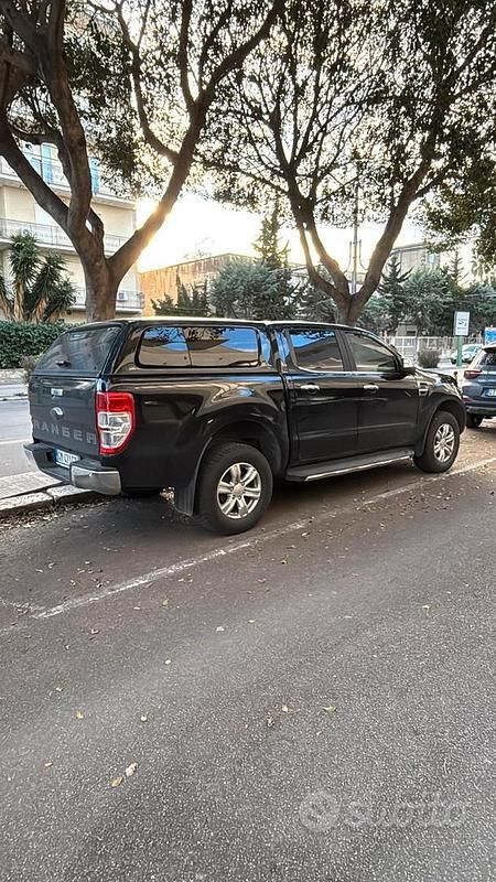 Usata Ford Ranger 170 CV (125 kW) 2022 Nero Pick-up