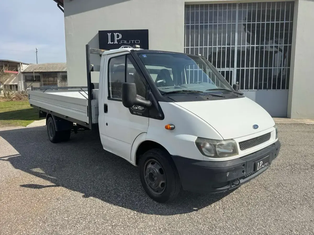 Usata Ford Transit 90 CV (66 kW) 2003 Bianco Furgone