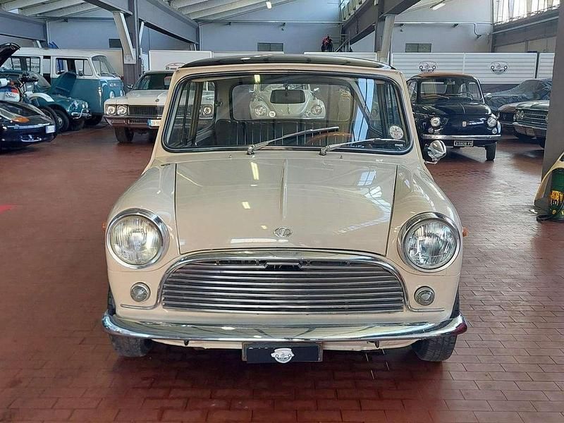 Usata Innocenti Mini 45 CV (33 kW) 1968 Nero Utilitaria