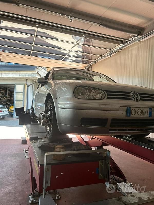 Usata VW Golf IV 101 CV (74 kW) 2003 Grigio Berlina