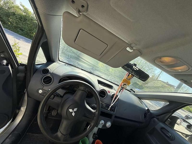 Usata Mitsubishi Colt 75 CV (55 kW) 2006 Berlina