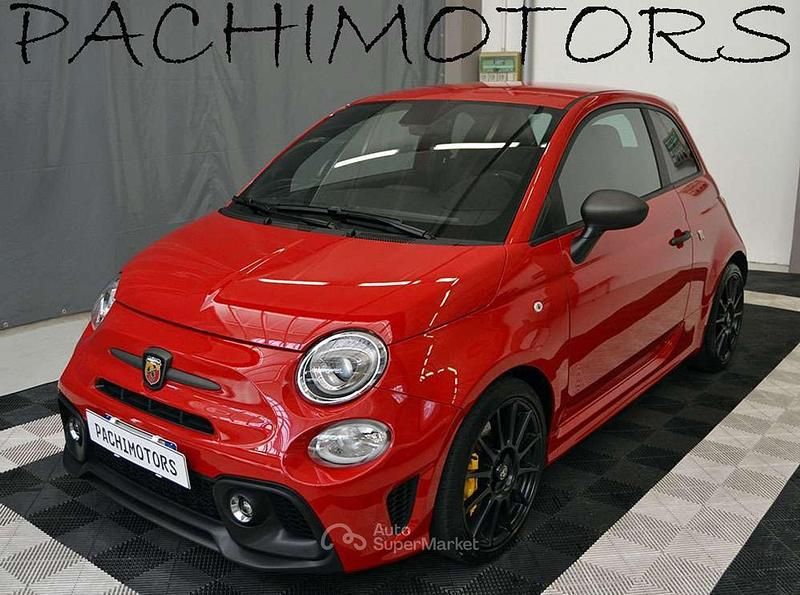 Usata Abarth 695 Competizione 180 CV (132 kW) 2024 Rosso Utilitaria