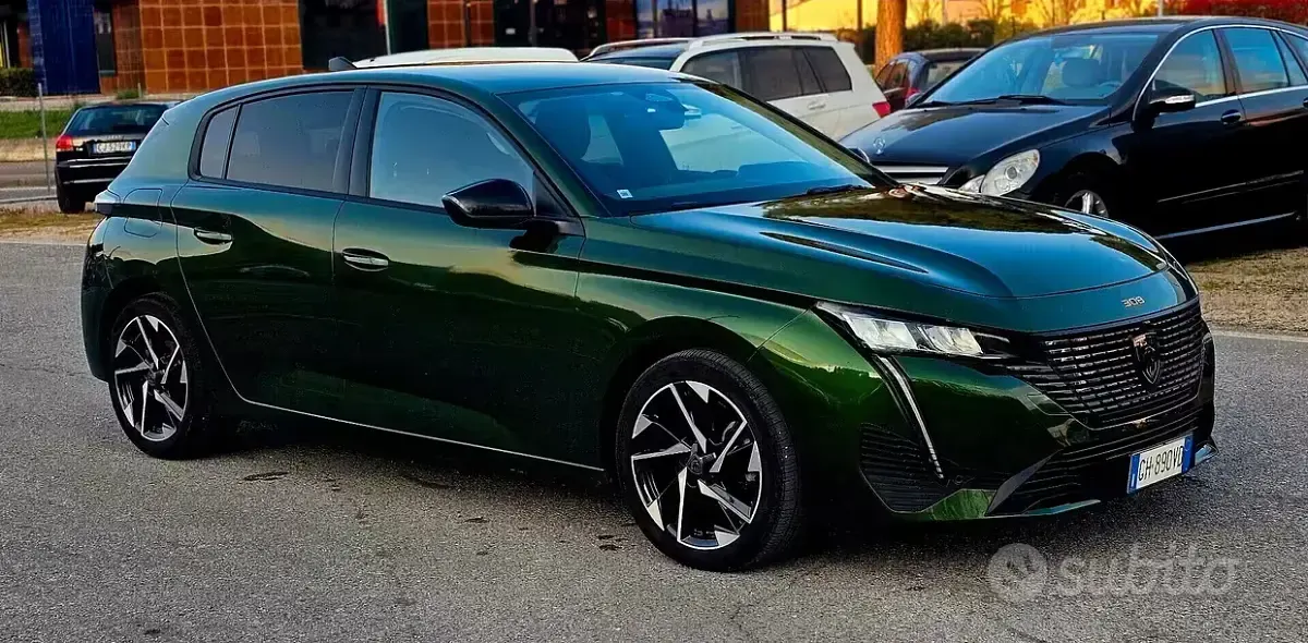 Usata Peugeot 308 GT 131 CV (96 kW) 2022 Verde Berlina