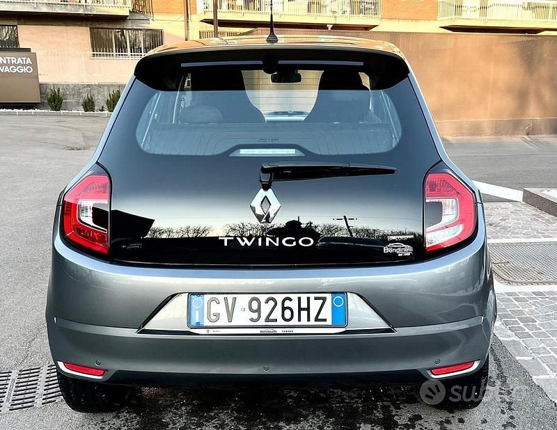 Usata Renault Twingo 60 kW (82 CV) 2024 Grigio Utilitaria