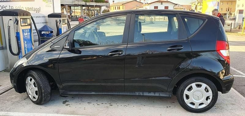 Usata Mercedes A160 95 CV (69 kW) 2009 Nero Monovolume