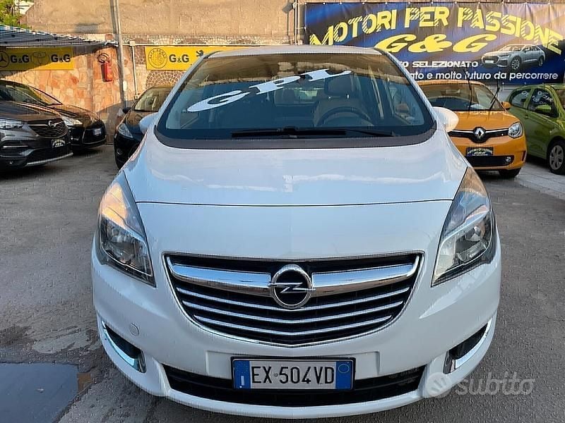 Usata Opel Meriva Cosmo 120 CV (88 kW) 2014 Bianco Monovolume