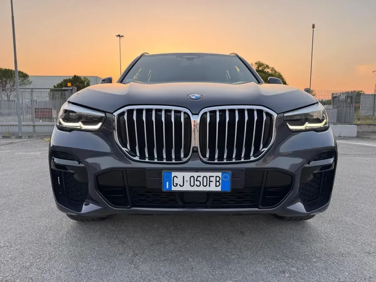Usata BMW X5 M Sport 285 CV (209 kW) 2022 Grigio SUV