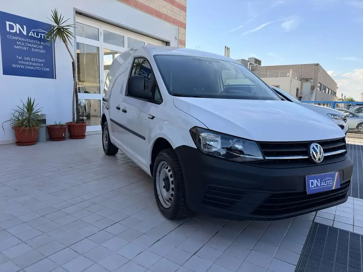 Usata VW Caddy 102 CV (75 kW) 2016 Bianco Monovolume