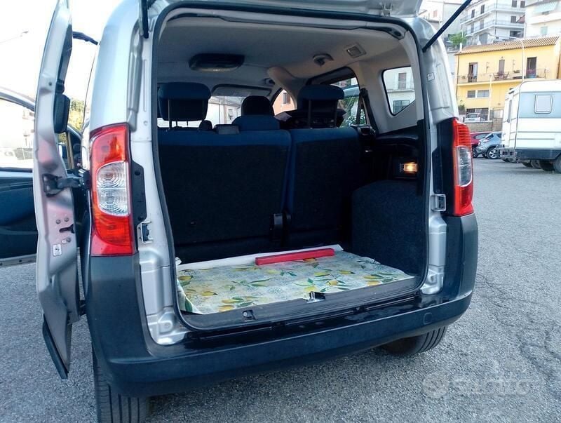 Argento Usata 2012 Citroën Nemo XTR Furgone | 6000 € (Buon prezzo) - Immagine 1/4