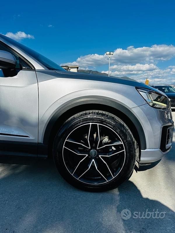 Usata Audi Q2 Business 116 CV (85 kW) 2020 Grigio SUV