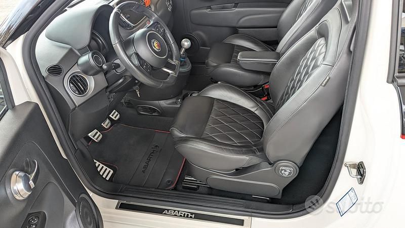 Usata Abarth 595 Turismo 165 CV (121 kW) 2021 Bianco Utilitaria