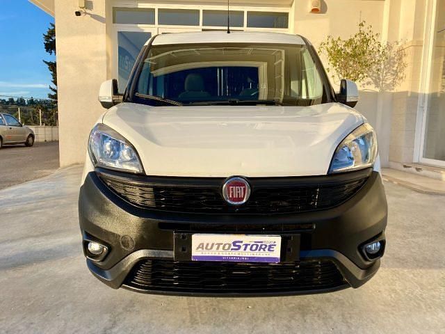 Usata Fiat Doblò 95 CV (69 kW) 2017 Bianco(met.) Monovolume