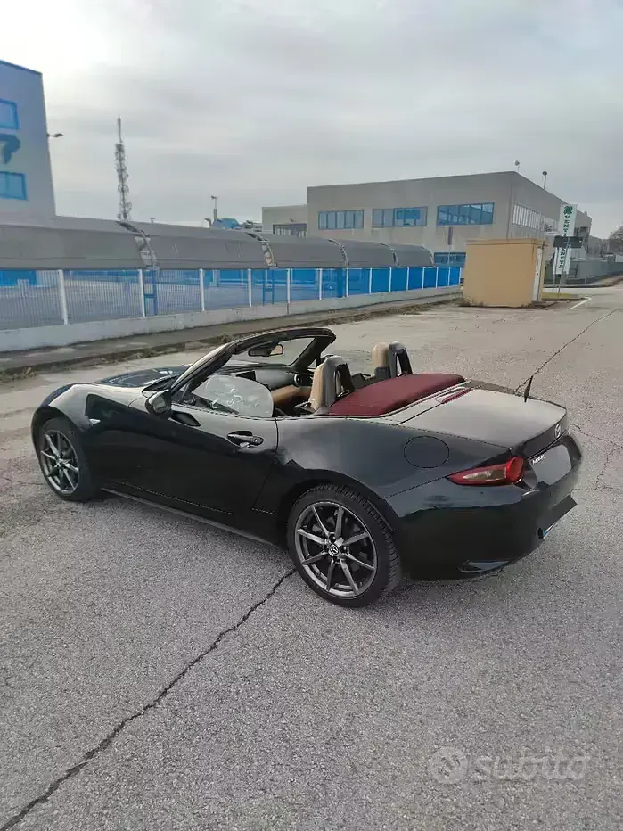 Usata Mazda MX5 Inclusive 184 CV (135 kW) 2018 Cabrio