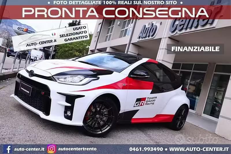 Usata Toyota Yaris 261 CV (191 kW) 2021 Bianco Utilitaria