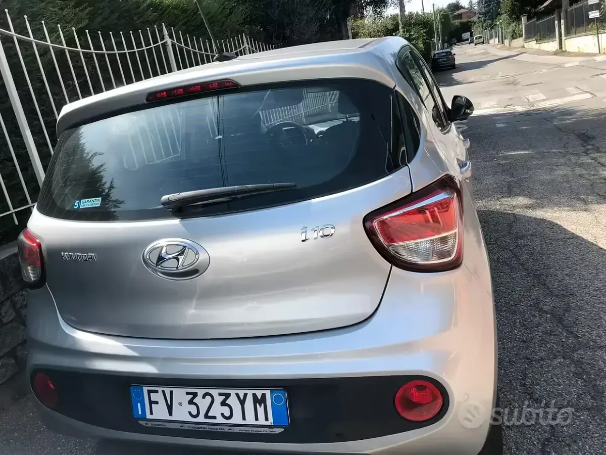 Usata Hyundai i10 87 CV (63 kW) 2019 Grigio Utilitaria