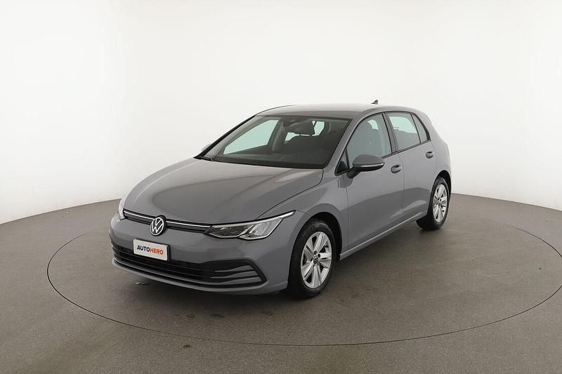 Begagnad VW Golf VIII Life 116 HK (85 kW) 2022 Sedan