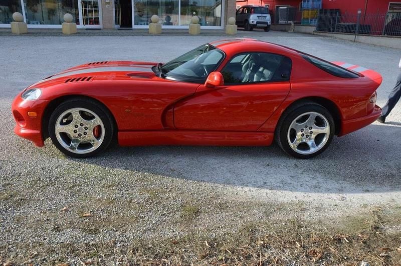Usata Dodge Viper 383 CV (281 kW) 2000 Rosso Coupé