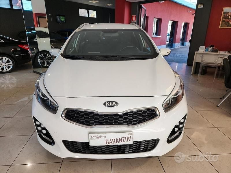 Begagnad Kia Ceed 136 HK (100 kW) 2016 Vit Halvkombi