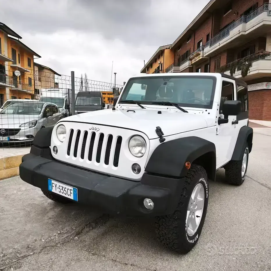 Usata Jeep Wrangler Sport 200 CV (147 kW) 2016 Bianco SUV