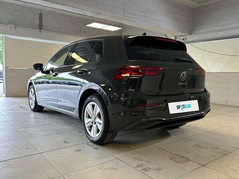 Brugt VW Golf VIII Life 110 HK (80 kW) 2023 Grå Hatchback
