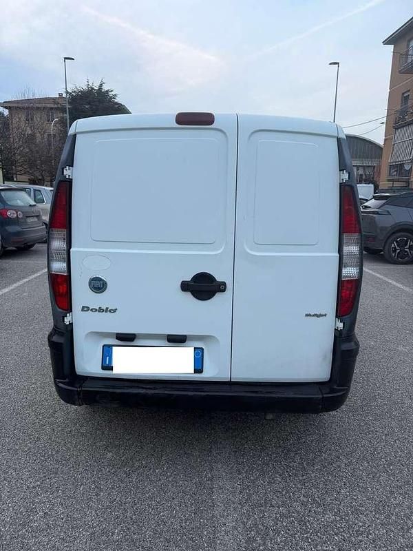 Usata Fiat Doblò 69 CV (50 kW) 2005 Bianco Monovolume