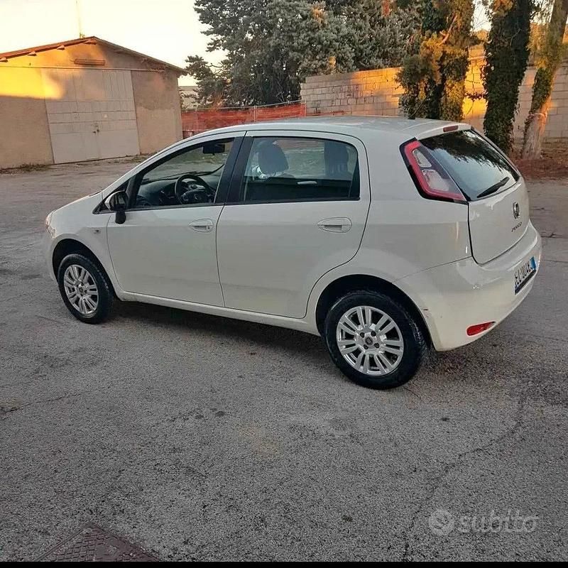Usata Fiat Grande Punto 2015 Bianco Utilitaria