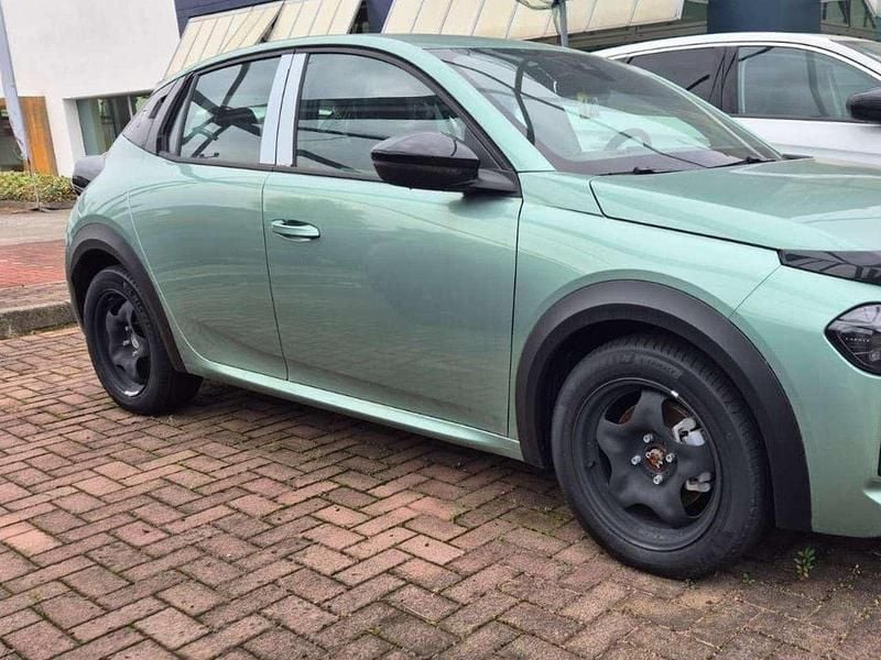 Usata Lancia Ypsilon 110 CV (80 kW) 2025 Verde Utilitaria