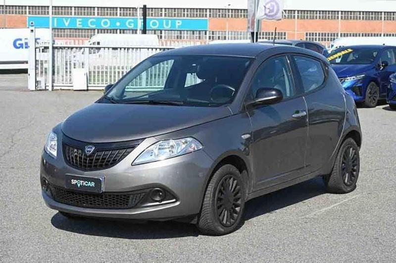 Usata Lancia Ypsilon Silver 69 CV (50 kW) 2023 Utilitaria